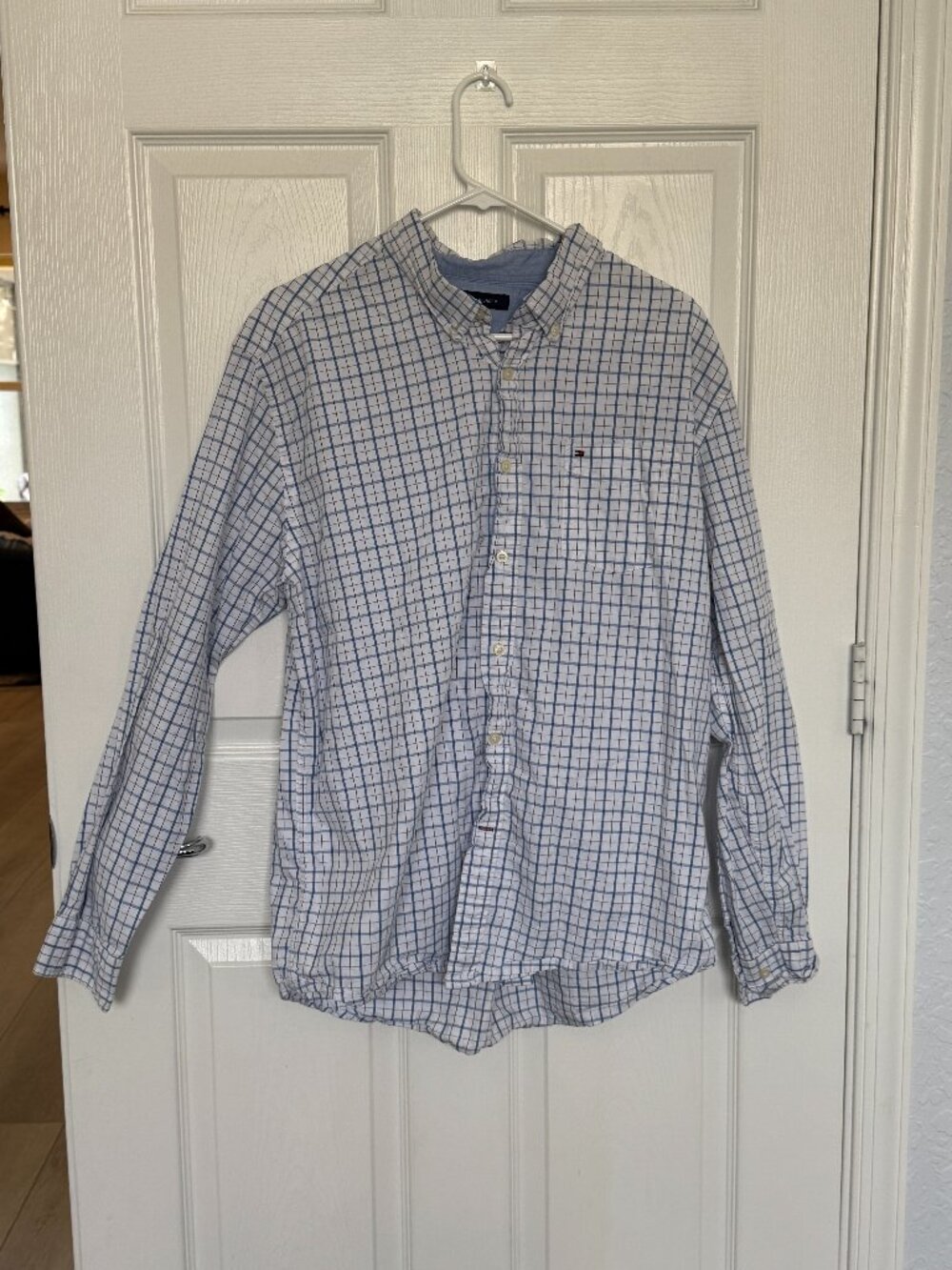 Tommy Hilfiger Classic Fit Blue & White Plaid Button-Up Shirt XL